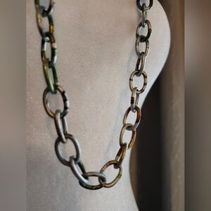 Multi-Color Weightless Alloy Chain Necklace